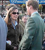 Prince-William-Kate-Middleton-Cheltenham-Festival-Gloucestershire-England-04132007-11-435x580.jpg